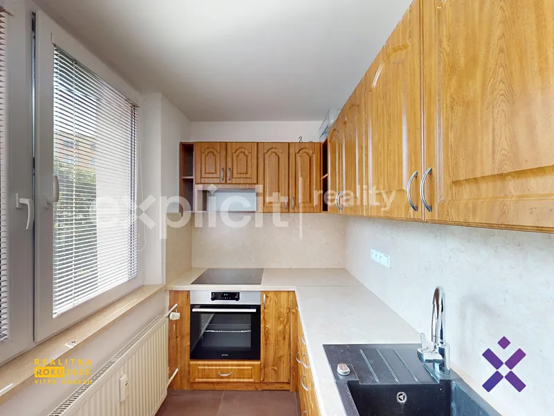 Prodej bytu 2+1 49 m² - Smetanova, Otrokovice, ev.č. 02889